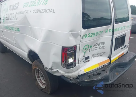 2014 Ford E-250 Commercial z USA, uszkodzony, nr VIN 1FTNE2EWXEDA84022